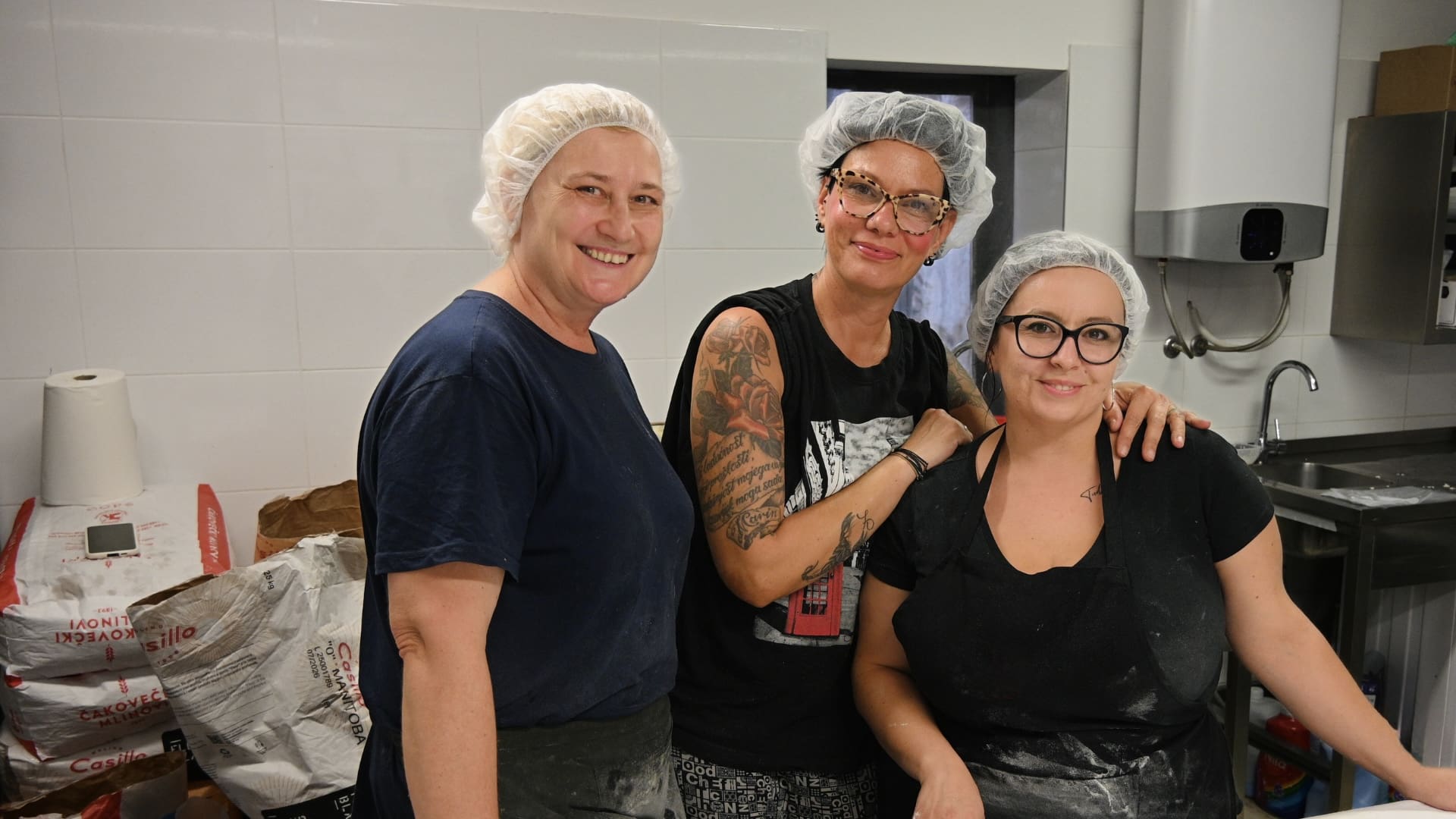 Majstorice štrukli: Višnja, Martina i Kristina