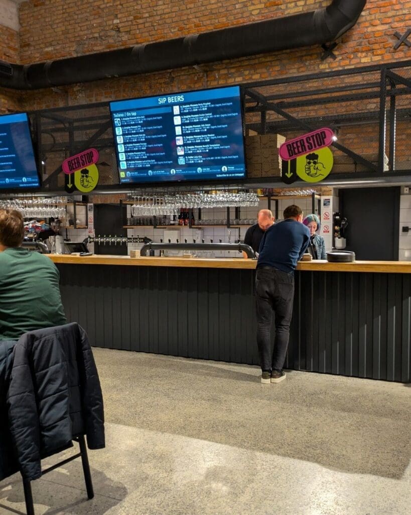 Beer Stop, šank